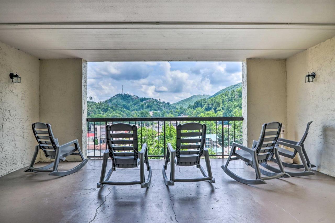 Stylish Gatlinburg Condo With Pool Walk Downtown! Zewnętrze zdjęcie