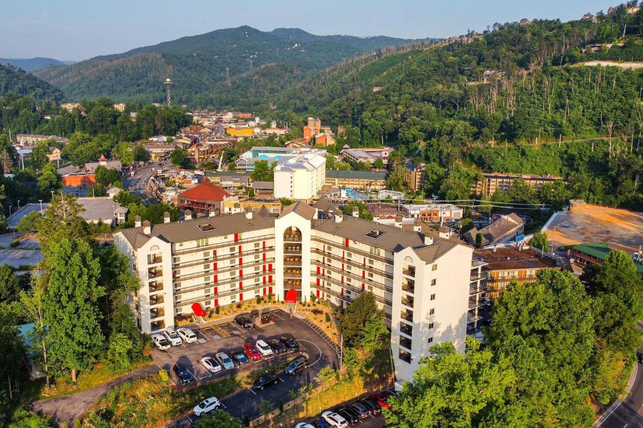 Stylish Gatlinburg Condo With Pool Walk Downtown! Zewnętrze zdjęcie
